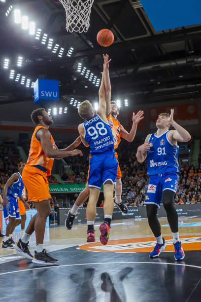 攻和防守的 攻和防守的