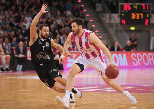 要求球员在 要求球员在