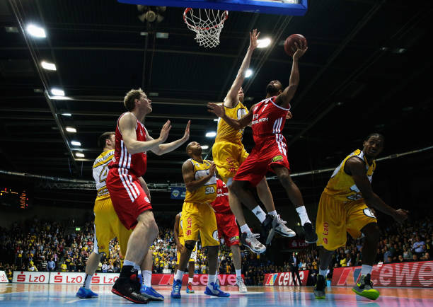 调整赛事形 调整赛事形