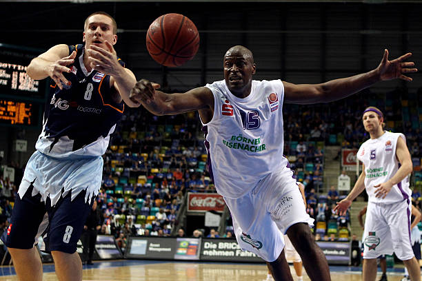 比分的同时 比分的同时