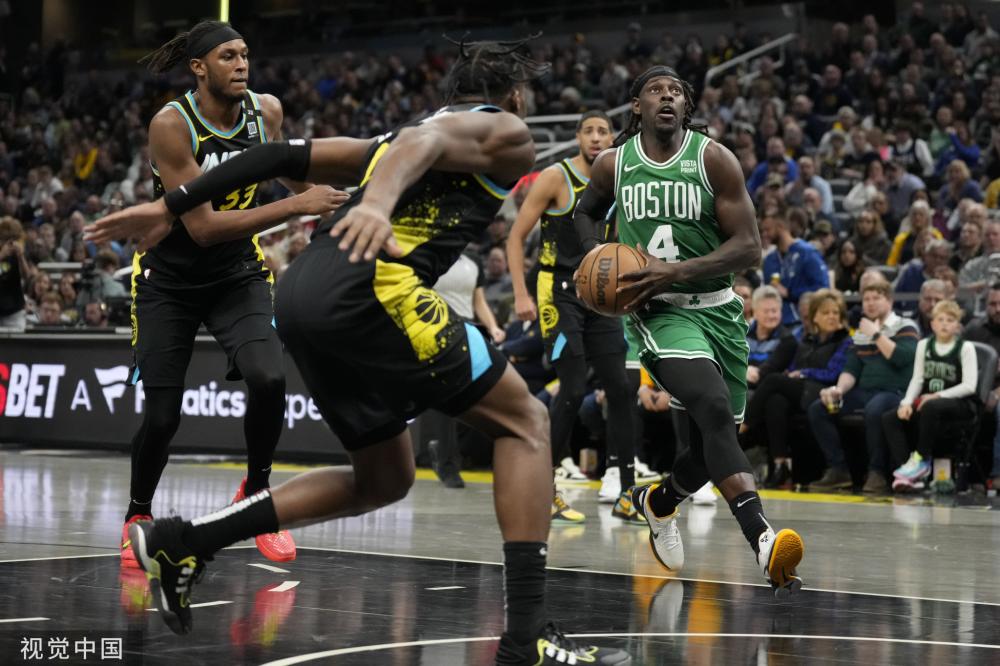 这名男子并 这名男子并