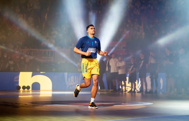 握手言和 握手言和